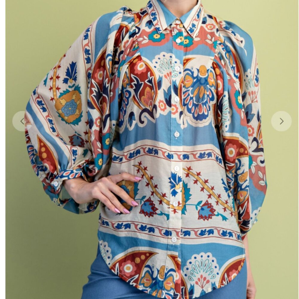 134.Loose Fit Button Down Shirt in a Bold Print